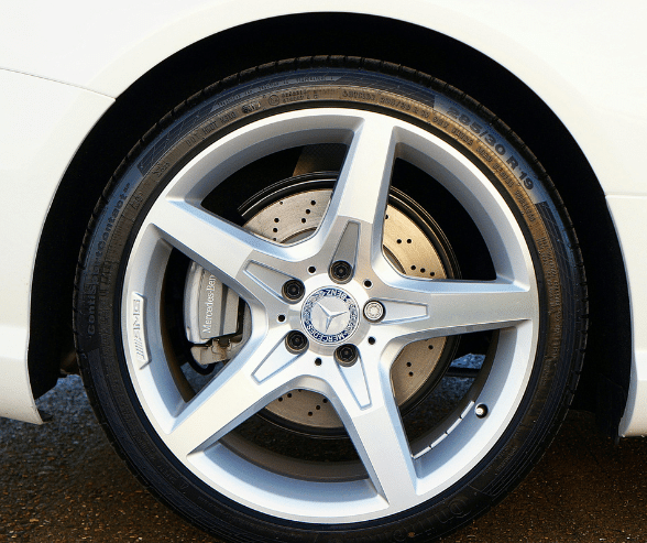Features of the brake pad wear indicators sensor